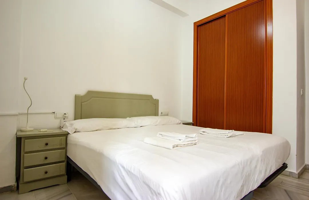 Rentalsevilla Apartamento Encantador En El Gran Poder-1