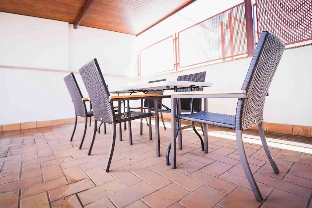 Ático con terraza privada cerca de la catedral-1