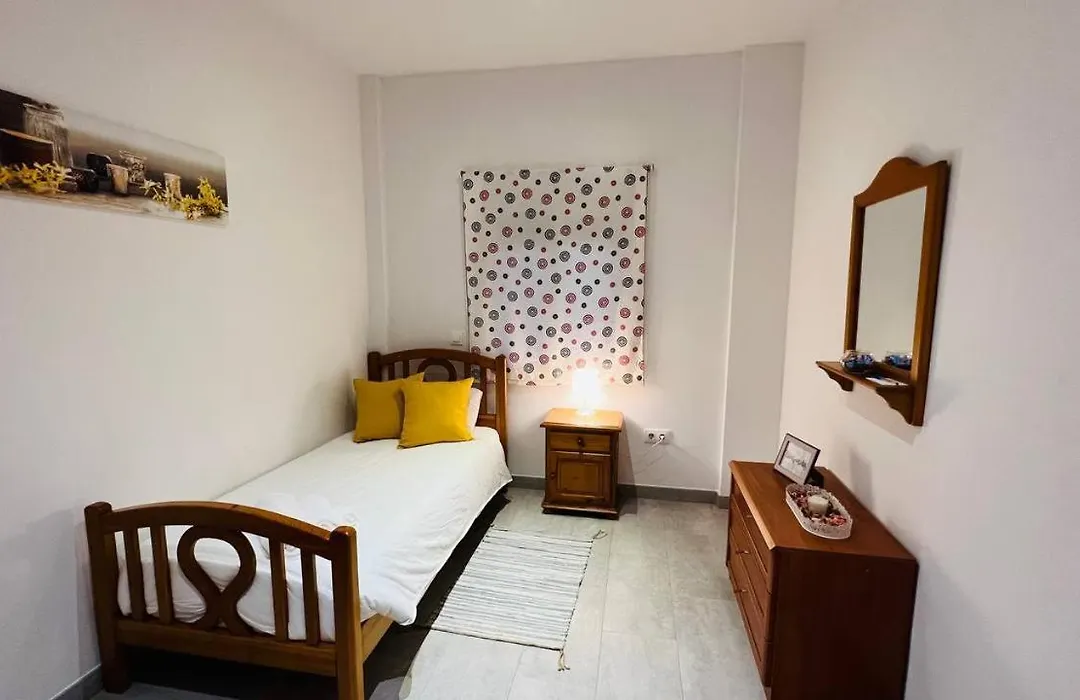 Habitación En Virgen Del Rocio-1