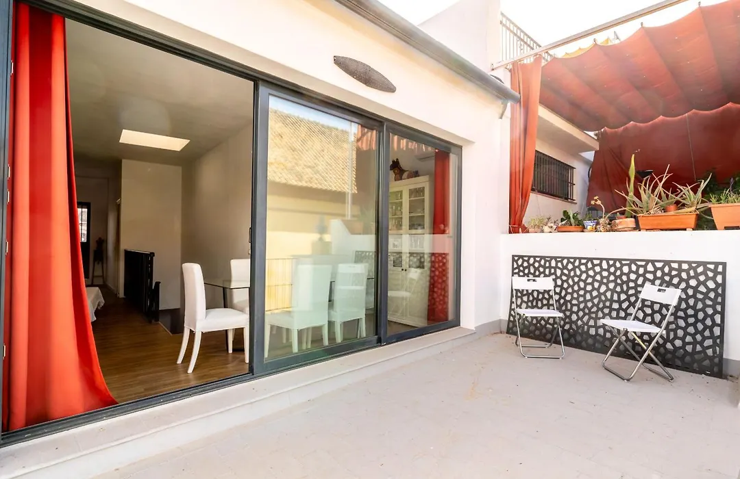 HOUSE SEVILLANA 6 habitaciones-1