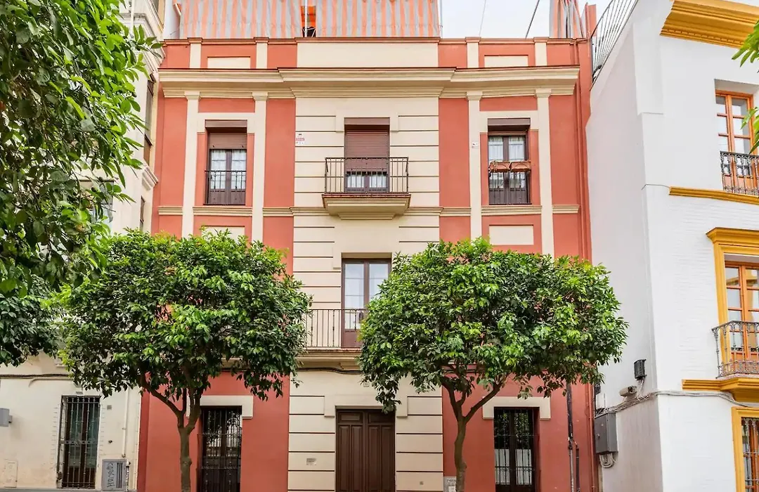 Nightinsevilla Bailen Free Parking-1