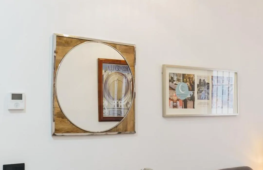 Beautiful With Seasonal Pool- 1Bd 1Bth- Center-1
