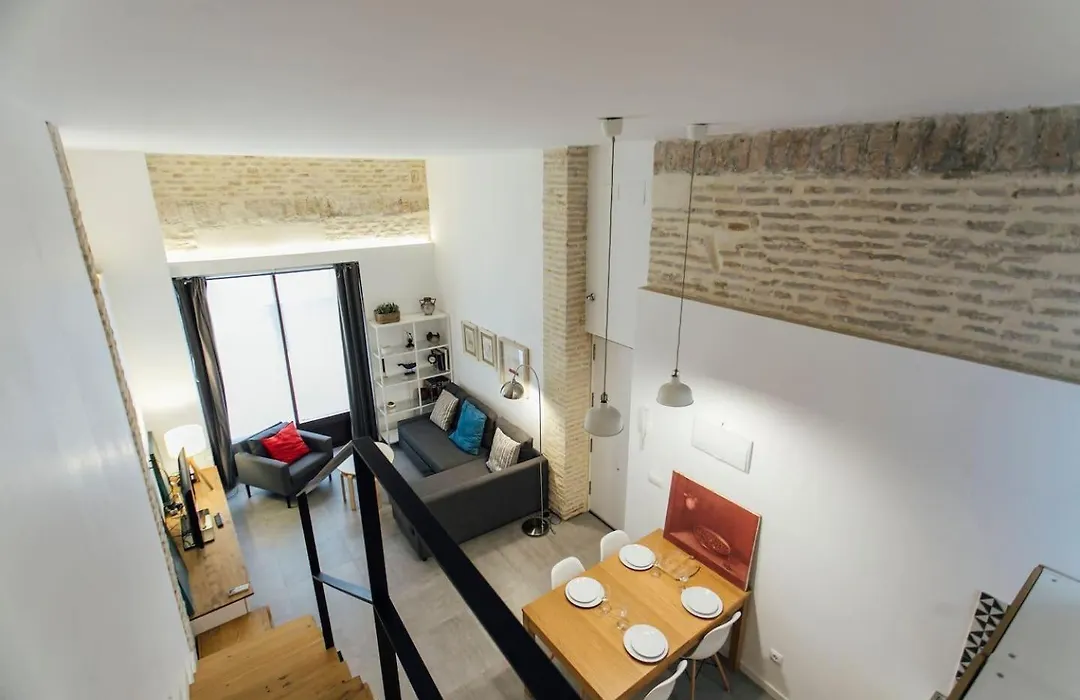 Amplio apartamento de diseño precioso con parking incluido en pleno centro-1