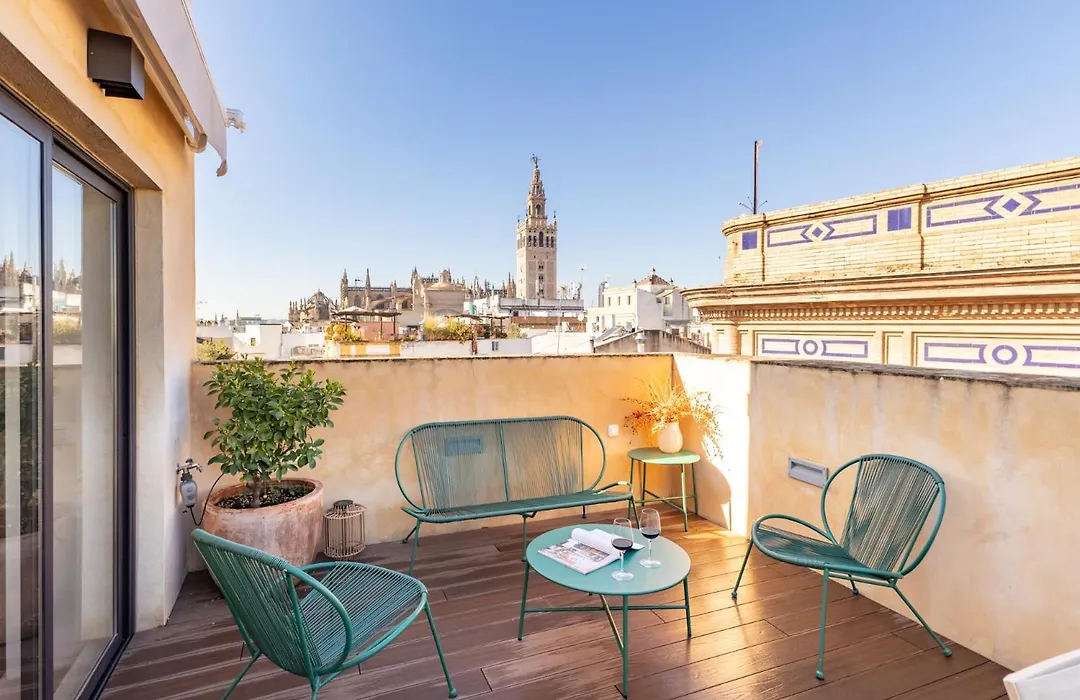 Duplex con Terraza Privada y vistas a la Catedral-1