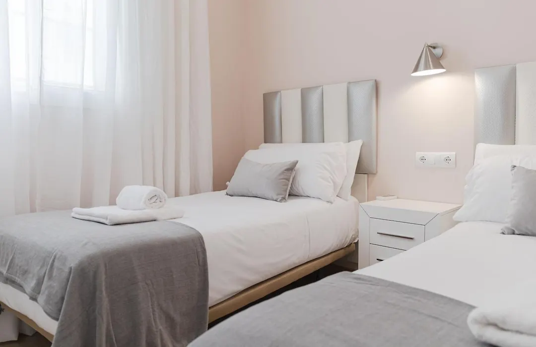 Isg Apartments Jose De Velilla Centro Parking-1