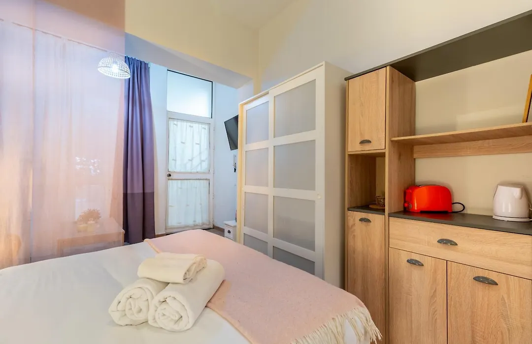 Estudio ideal para parejas en Triana!-1