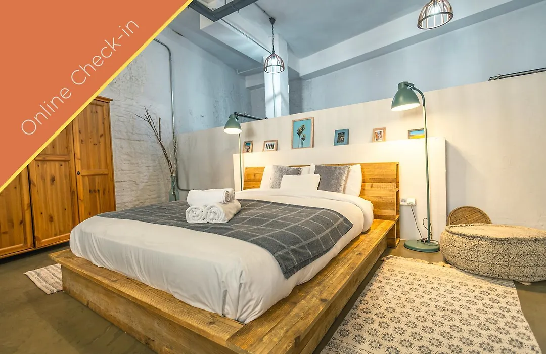 Loft-Style Ground Floor Flat-1