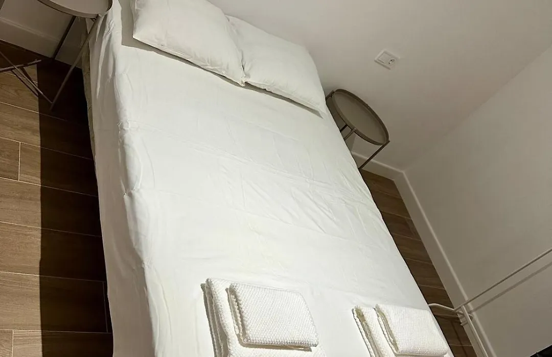 Stay In Triana-1