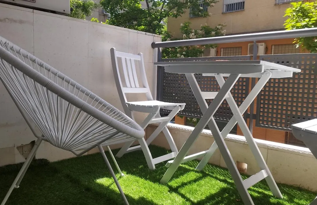 Apartamento Bonito Zona Hospital y Centro Comercial Lagoh-1