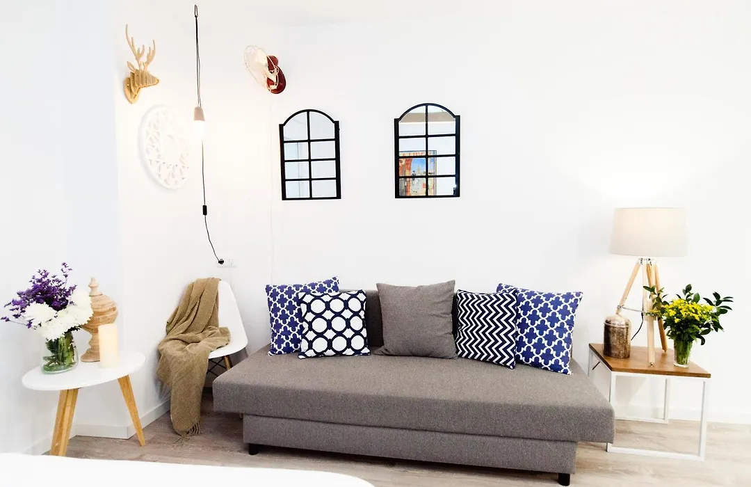 Gotoseville Molviedro Suites-1