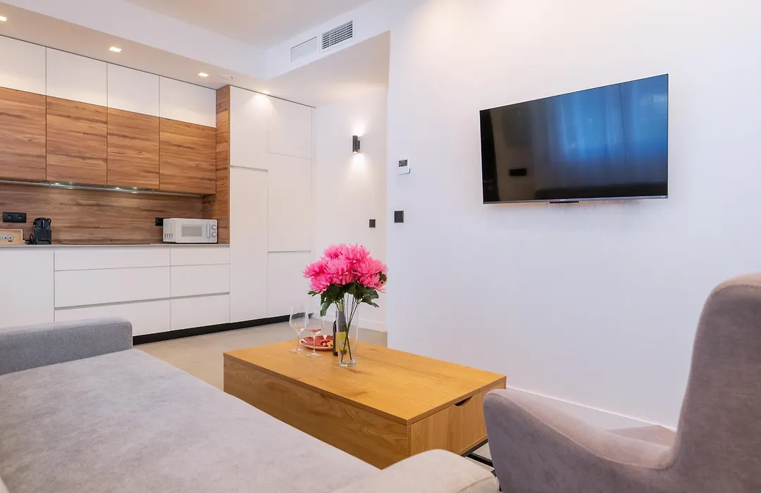 Panther Home Triana Deluxe-1