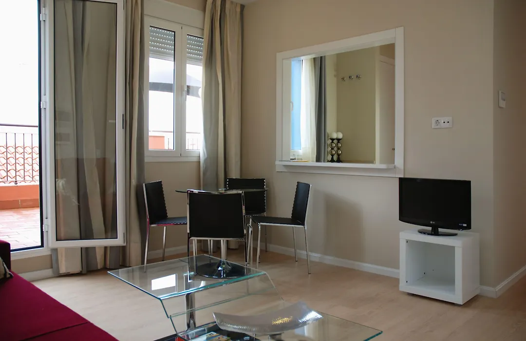 Apartamentos Metropolis-1