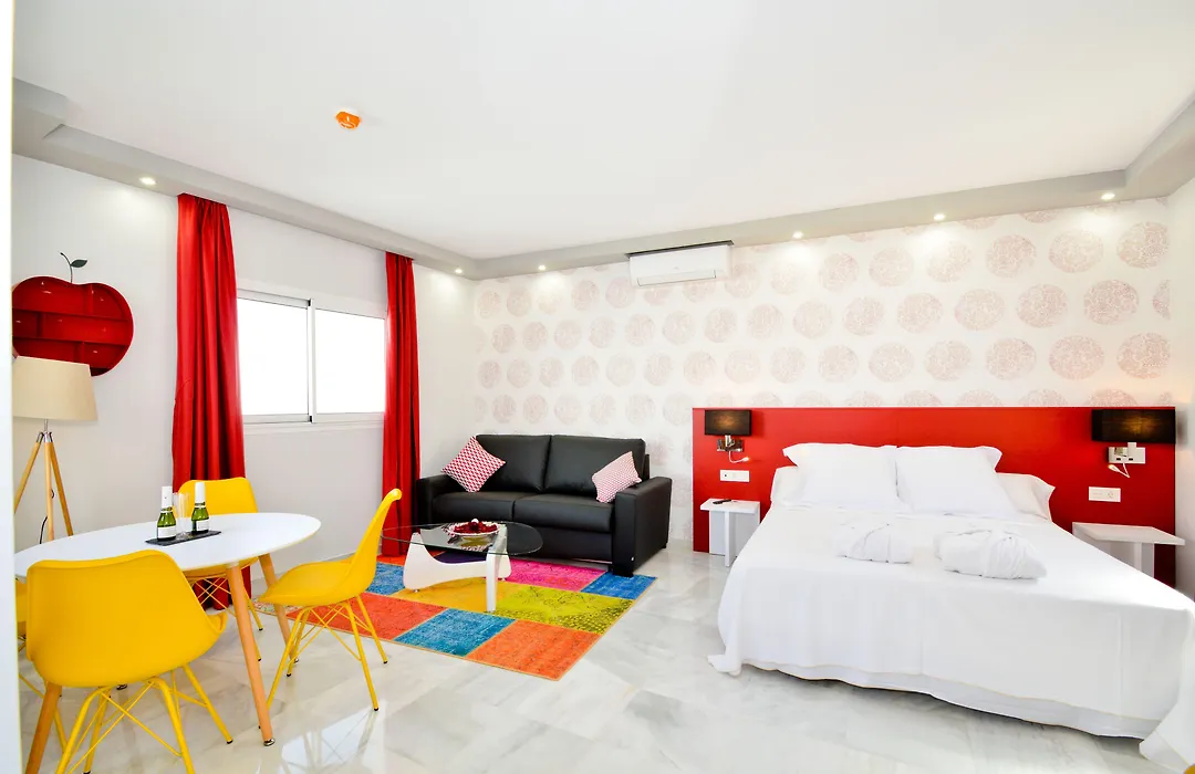 The Zentral Arenal Suites-1