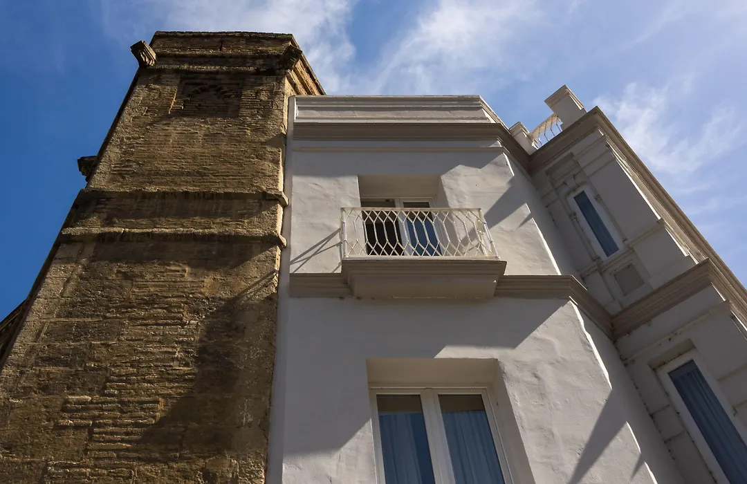 Torre Homenaje Historical Suites-1