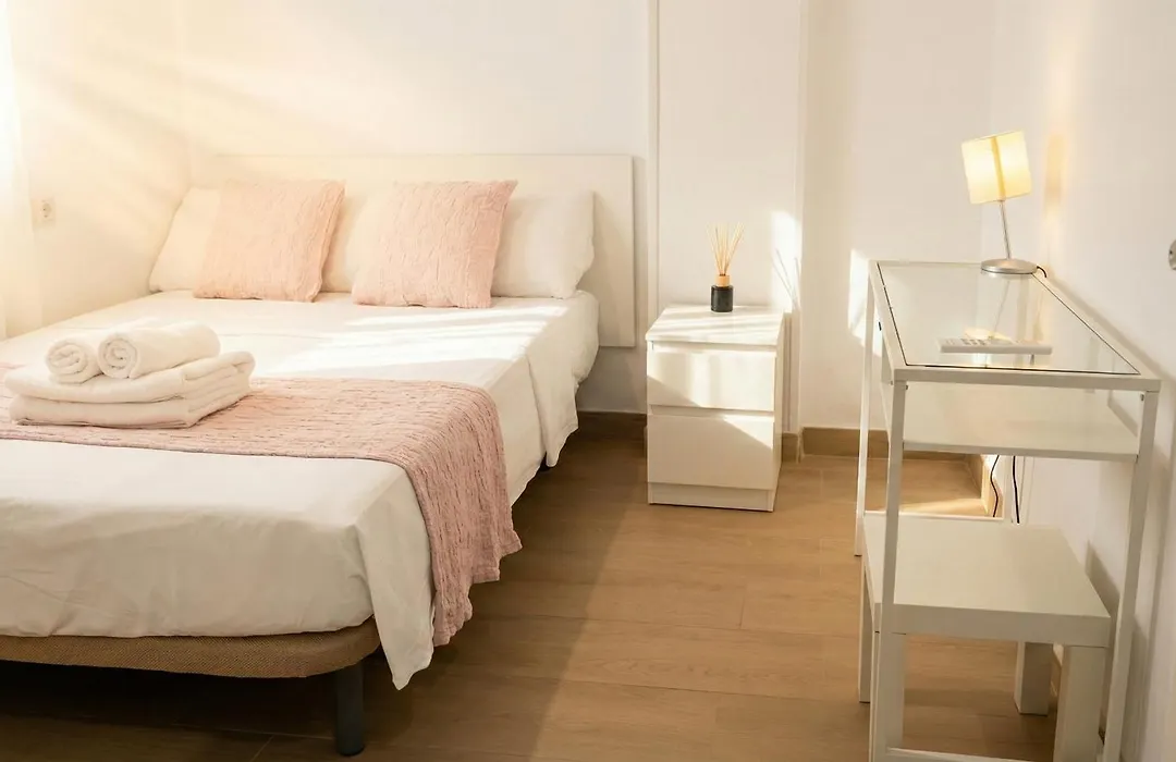 3 Double Beds - Great Area, Perfect For Families-1