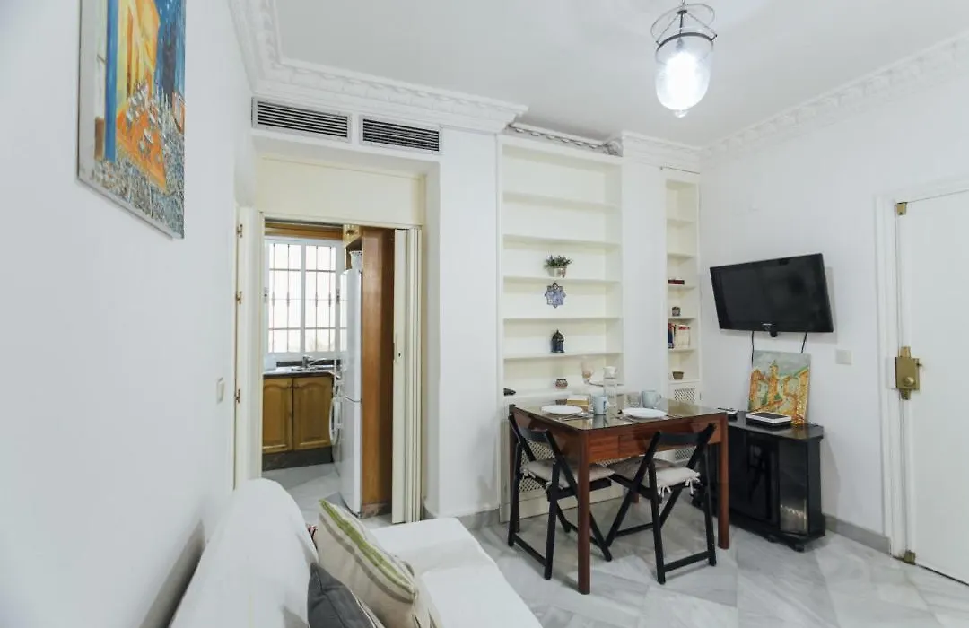 Bright Cozy- 1Bd 1Bth- La Alfalfa-1