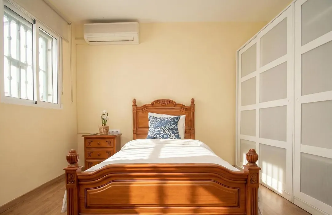 Spacious 2 Bedroom Apt In The Heart Of Triana-1