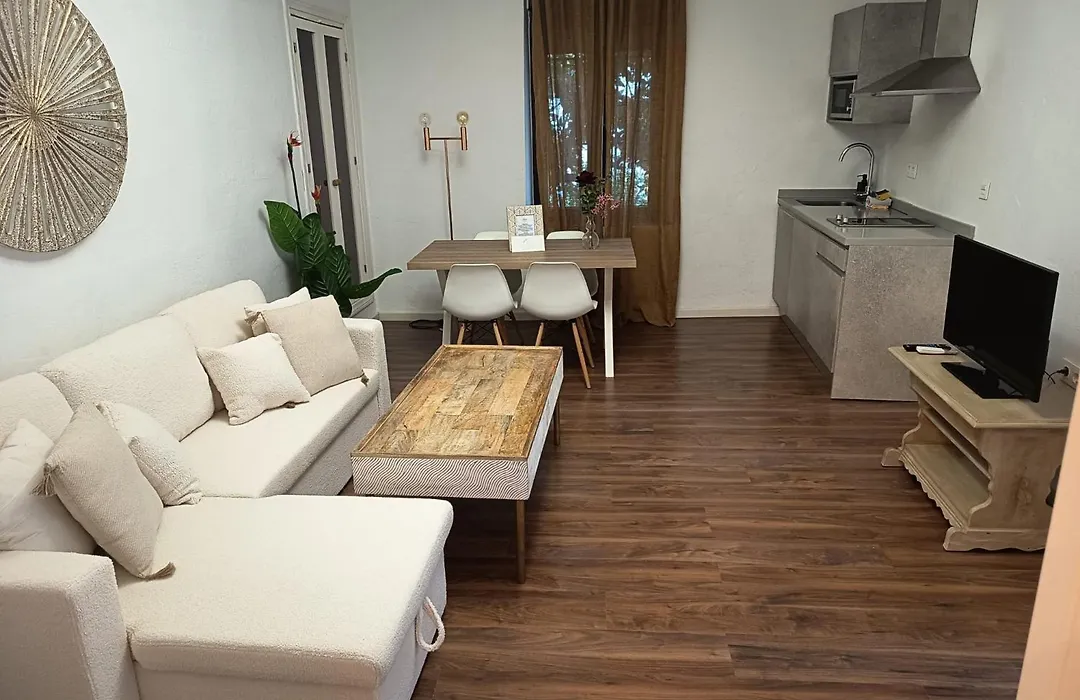 Selecta Apartments Los Venerables-1