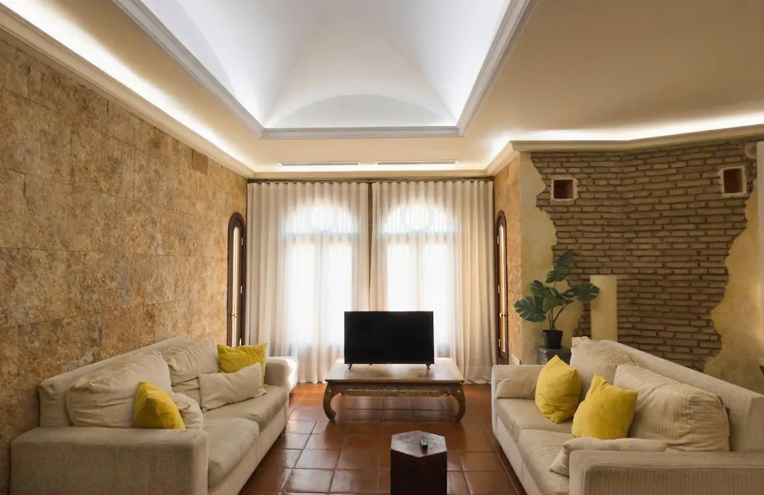 Monkeys Apartments Adriano Palace-1