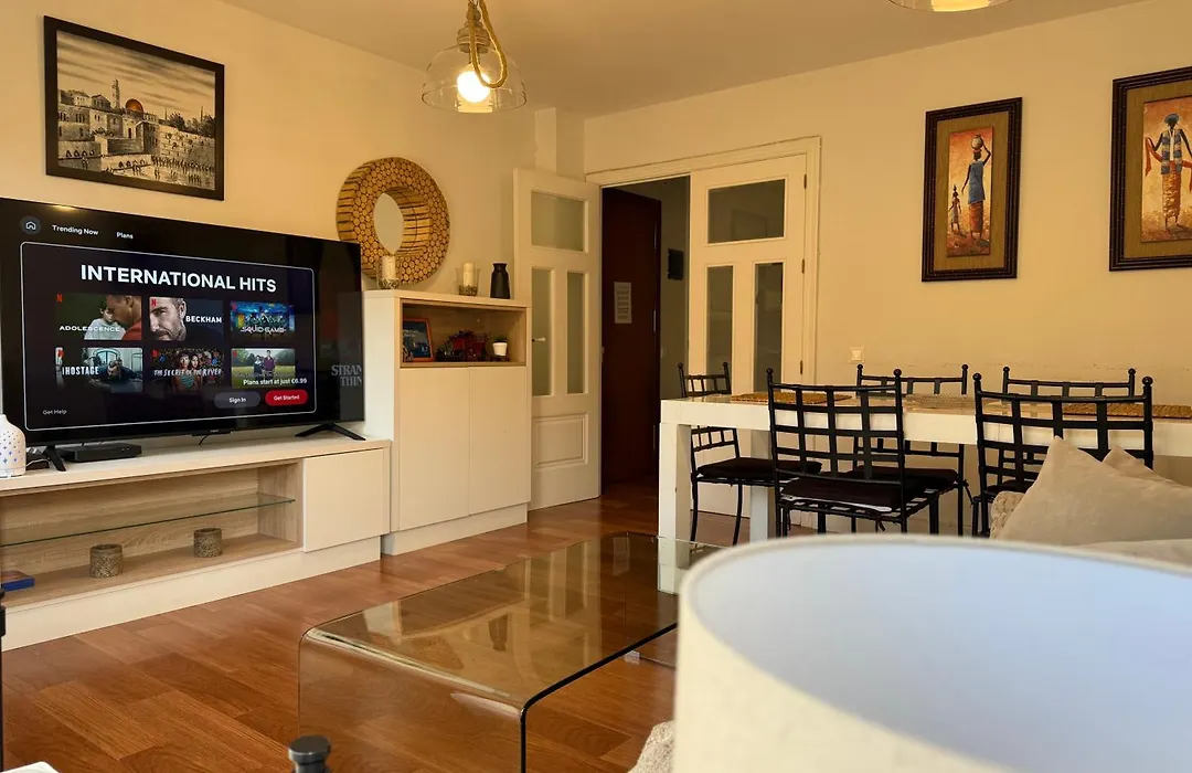 Apartamento en Luis Montoto, Nervión. Céntrico-1