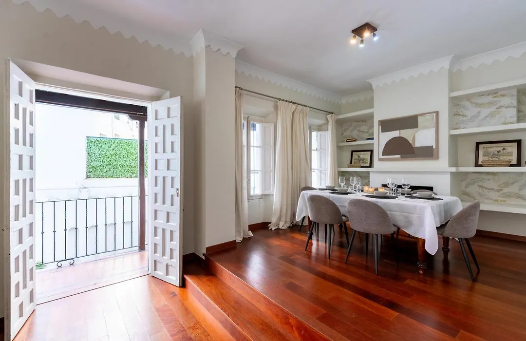 Luxe Guest House Santa Marta-1