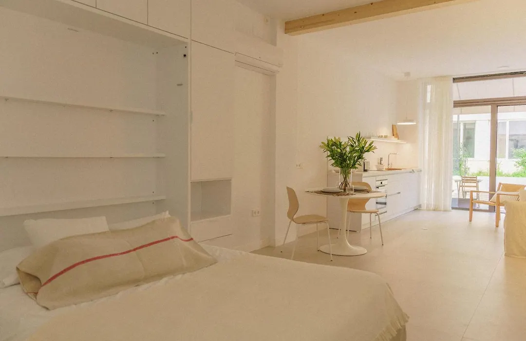 Hn Riverside Studio-1