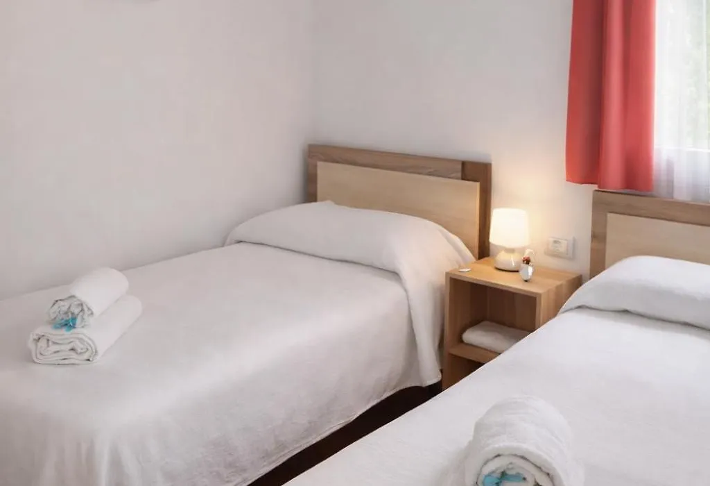 Lyrioshomes Apartamento Filpo Rojas , Sevilla-1