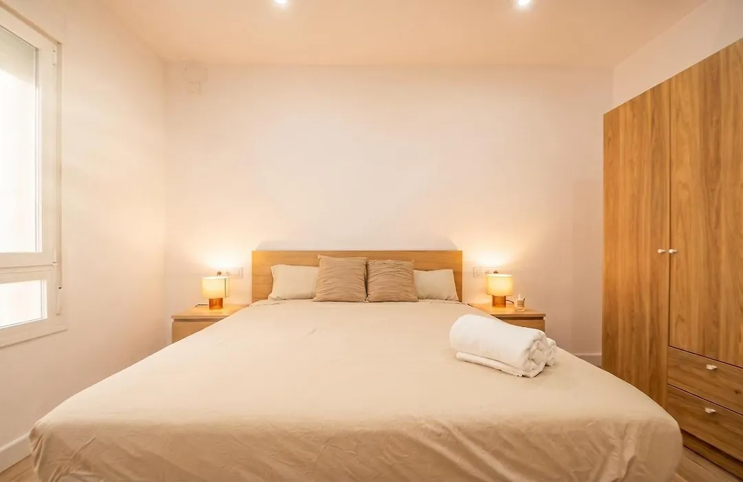 Luxurious & Spacious 4Br Apt Next To Cathedral-1