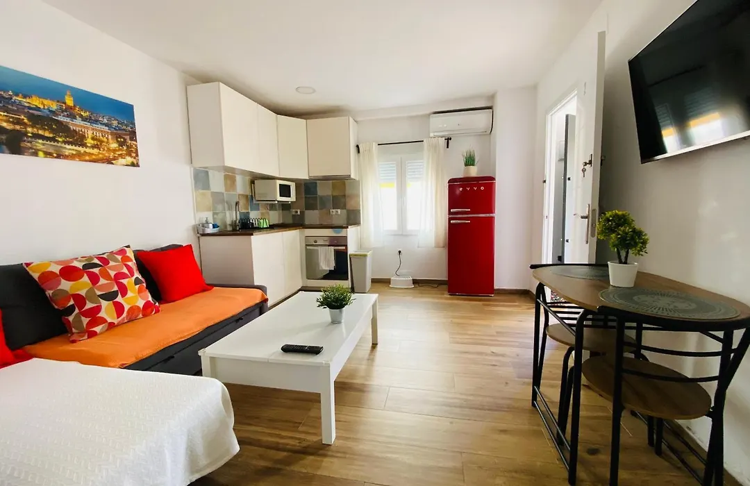 Apartamento PRIVADO en Triana FULL EQUIP-1