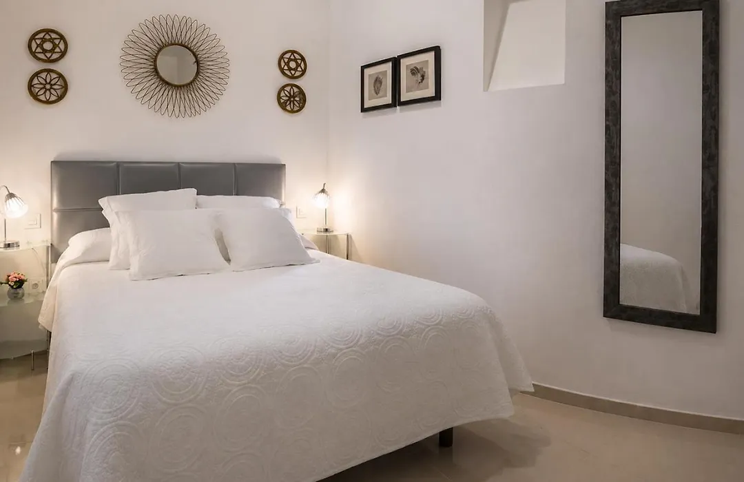 Apartamentos Plaza Nueva-1
