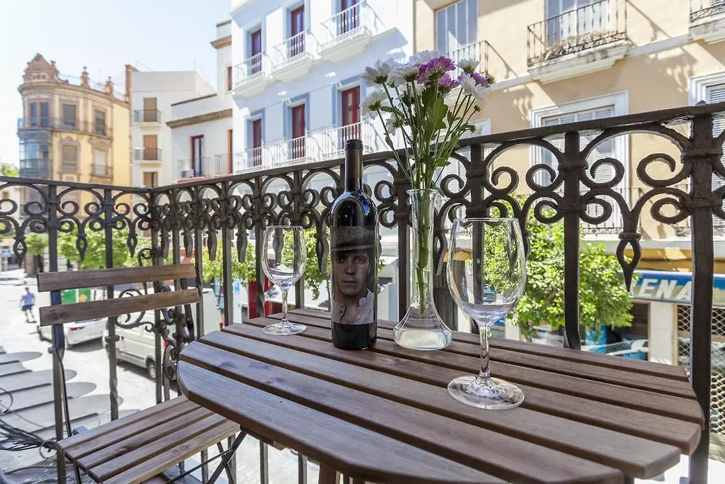 Artist'S Charming Design - Space Maison Apartments-1