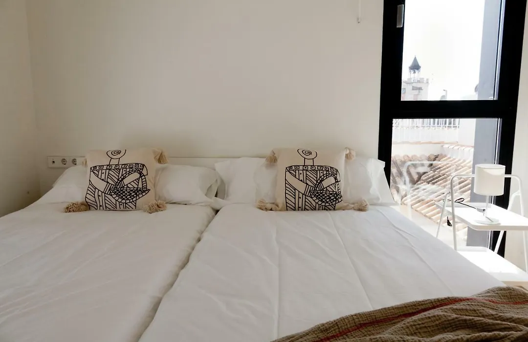 Gotoseville Gerona Suites-1