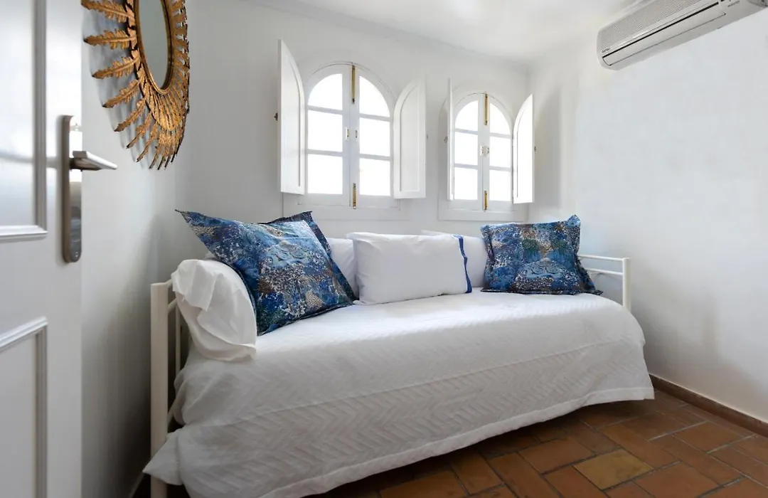 Genteel Home Argote De Molina-1