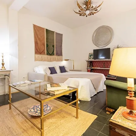 Garci Deluxe Suite By Valcambre-2