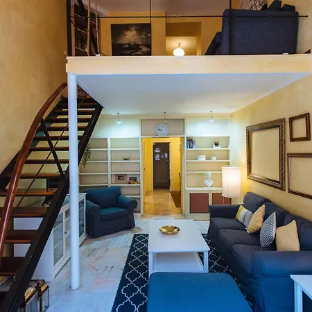 Pajaritos Suite Apartment - Private Parking Included-3