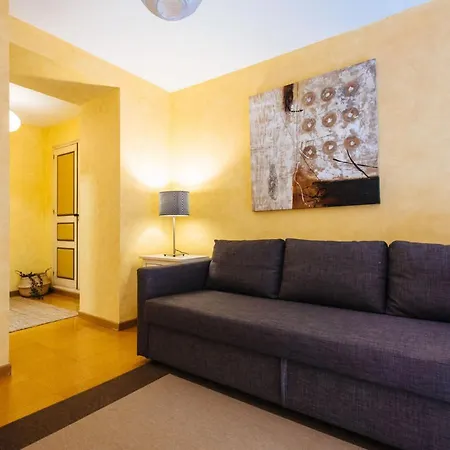 Pajaritos Suite Apartment - Private Parking Included-3