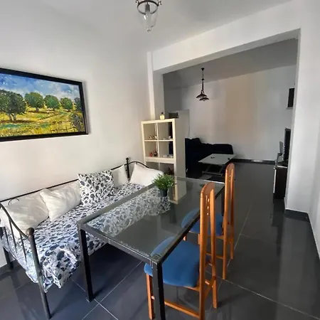 Casa Reformada Con Terraza/Wifi/Aire Acondicionado-2