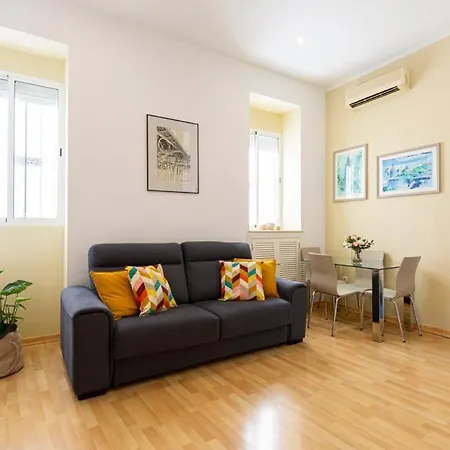 Apartamento en el Barrio del Museo centro de Sevilla-3
