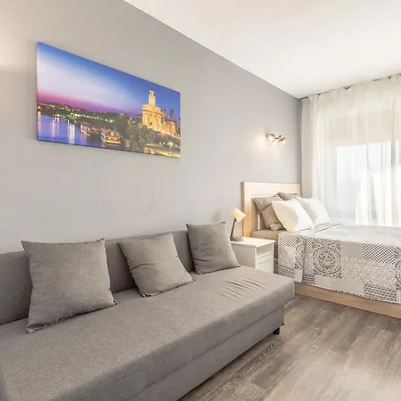 Apartment Hispalis Salado-2