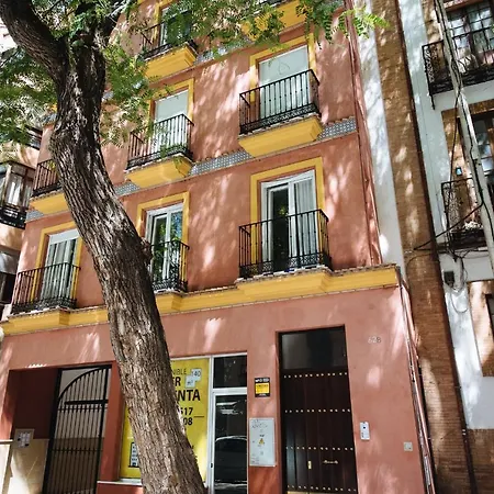 Triana Boutique Free Parking-3