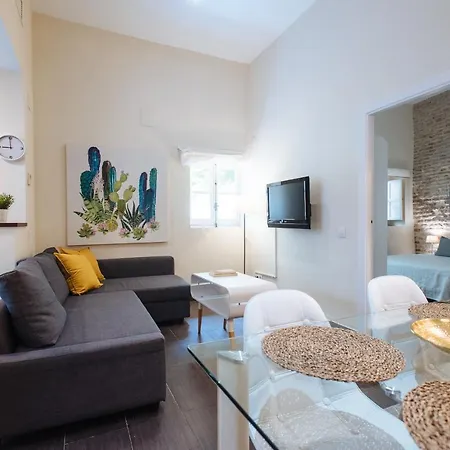 Cozy Apartment In House-Palace With Private Patio-3