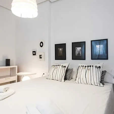 Alhondiga Suite Apartment With Terrace-3