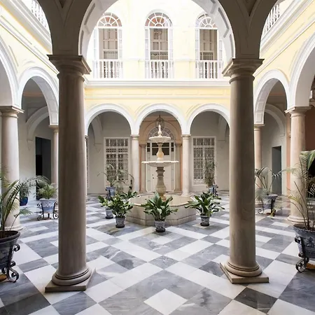 Cozy Apartment In House-Palace With Private Patio-3