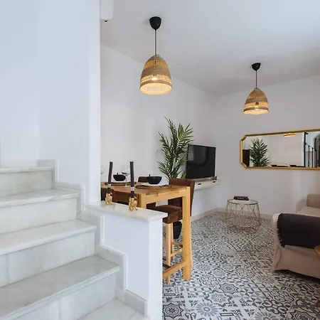Casa Alameda con jacuzzi privado Urban Pulses-2