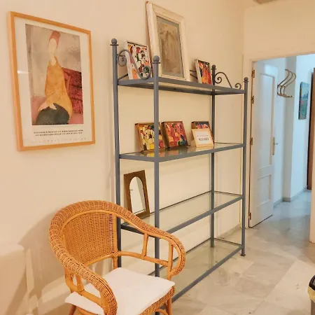 HomeySeville-Duplex con Terraza Santa Cruz 5 pax, Parking Optional-2