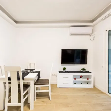 RentalSevilla Espacioso apartamento en la Alfalfa-2
