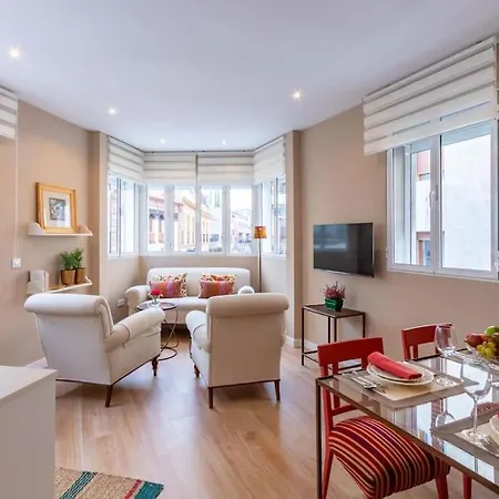 Plaza Nueva Deluxe Suite by Valcambre-3