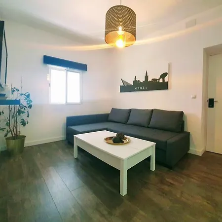 Recien renovado junto a Santa Justa y el centro-2