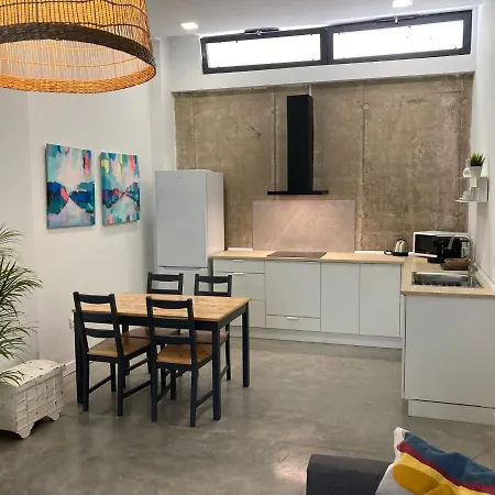 Acogedor apartamento en semisótano con patio y cerca de la Plaza de España-2