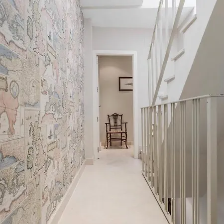 Fam Sevillian Townhouse-2